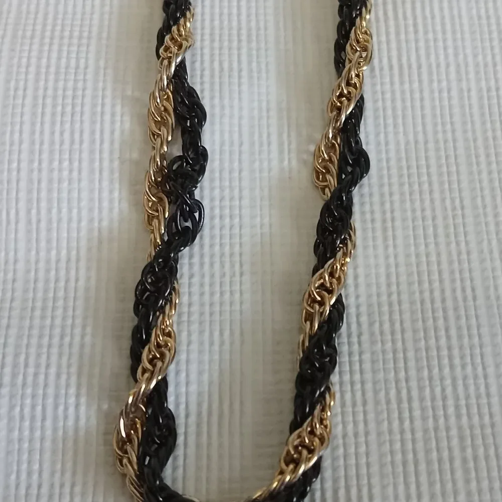 Black and Gold Tone Unisex Single Strand Twisted Metal Singapore Chain Necklace